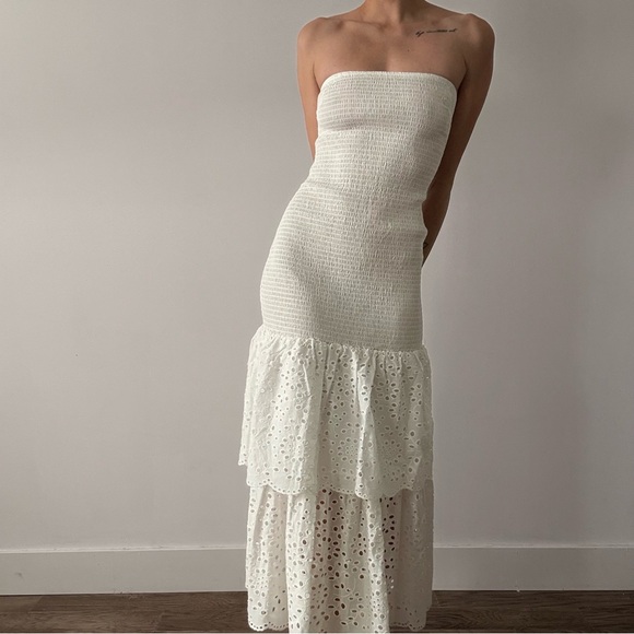 Dynamite Dresses & Skirts - Dynamite Strapless White Lace Maxi Dress